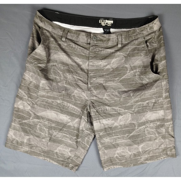 Huk Other - HUK Gray Fish Performance Board Shorts Mens 38 Fishing Sporty Outdoor Swim